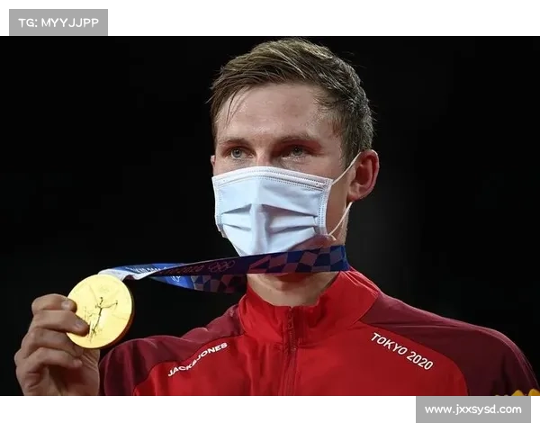 安赛龙凭借精彩网前扑球表现夺得丹麦公开赛男单冠军