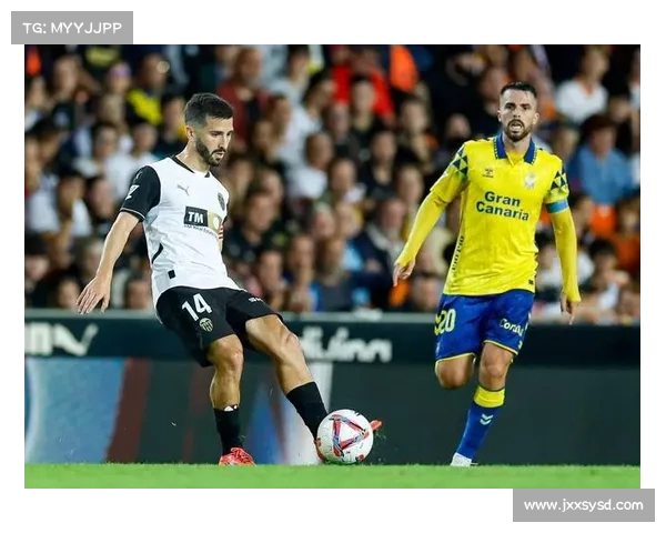 巴萨与皇马西甲顶级对决的历史背景、战术演变与文化影响深度分析